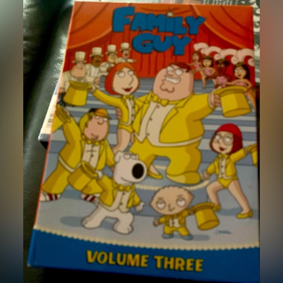 Family Guy 3 DVD box set Volume Three like new - Picture 1 of 4